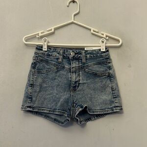 American Eagle super hi- rise stretch denim shorts Size 2 NWT
